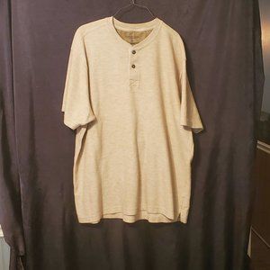 Men's Big & Tall Beige Faded Glory Short Sleeve Henley. Size 2XL.